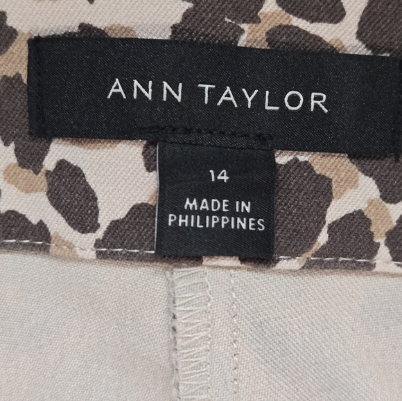 Ann Taylor Leopard Print Ankle Pants - Size 14 - Picture 5 of 6